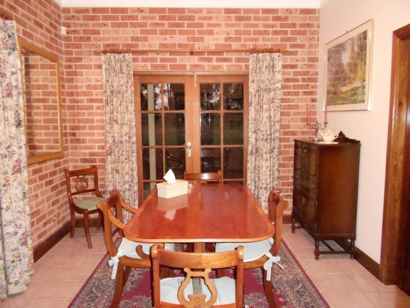 9 Fish Fossil Drive, Canowindra NSW 2804