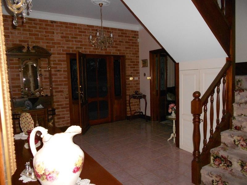 9 Fish Fossil Drive, Canowindra NSW 2804