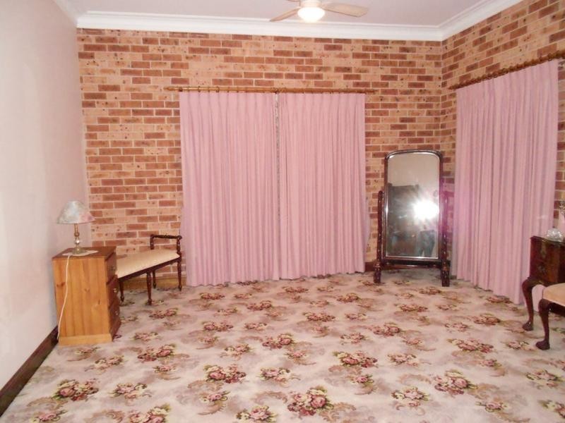 9 Fish Fossil Drive, Canowindra NSW 2804