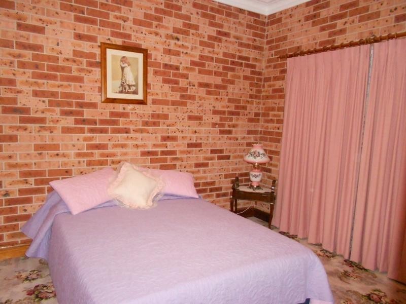 9 Fish Fossil Drive, Canowindra NSW 2804