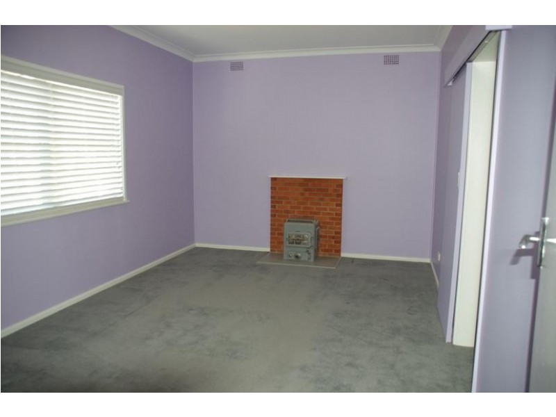 48 Lee Street, Cowra NSW 2794