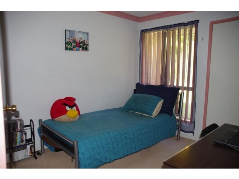 12 Echuca Place, Cowra NSW 2794