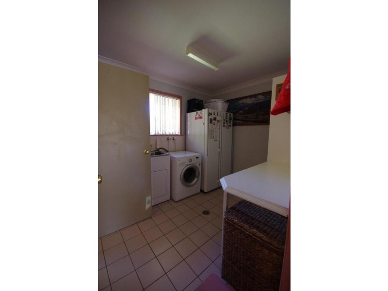 12 Echuca Place, Cowra NSW 2794