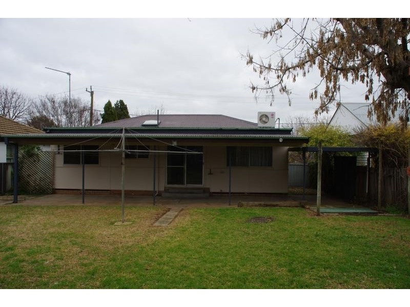 87 Lachlan Street, Cowra NSW 2794