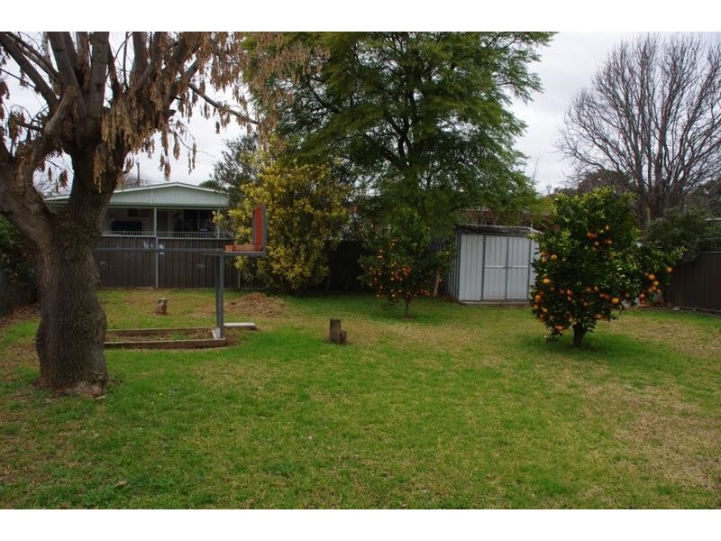 87 Lachlan Street, Cowra NSW 2794