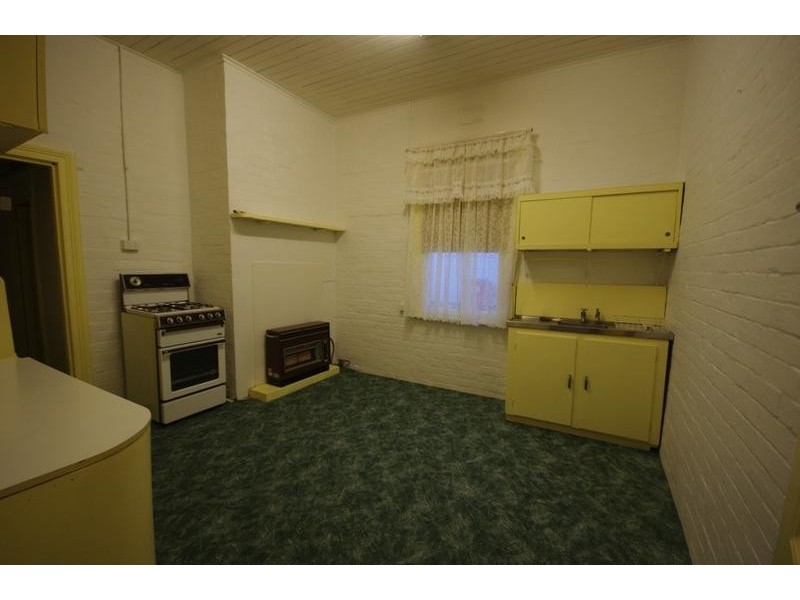 11 Railway Street, Cowra NSW 2794