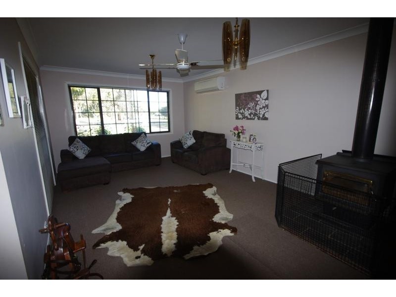 16 Thurburn Street, Wattamondara NSW 2794