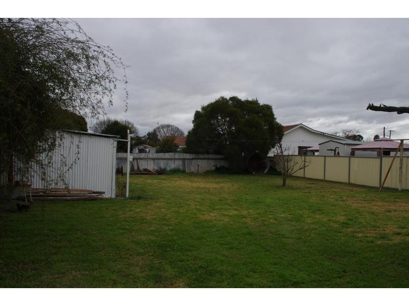 40 Lee Street, Cowra NSW 2794