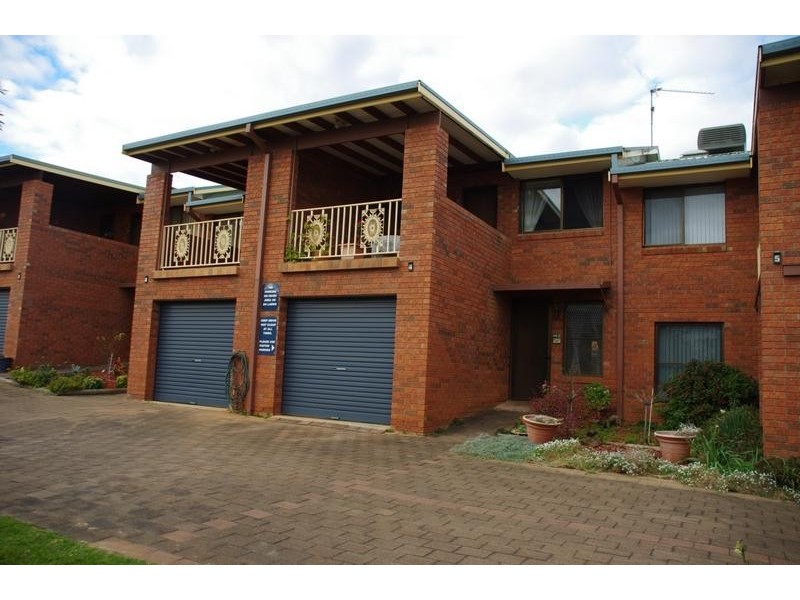 4/42 Evans Street, Cowra NSW 2794