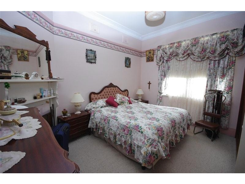 26 Keswick Street, Cowra NSW 2794