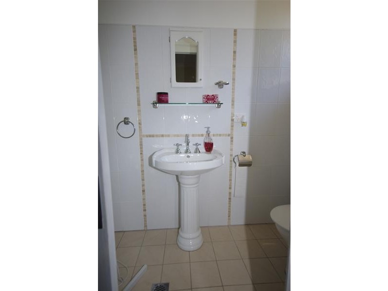 81 Military Parade, Cowra NSW 2794