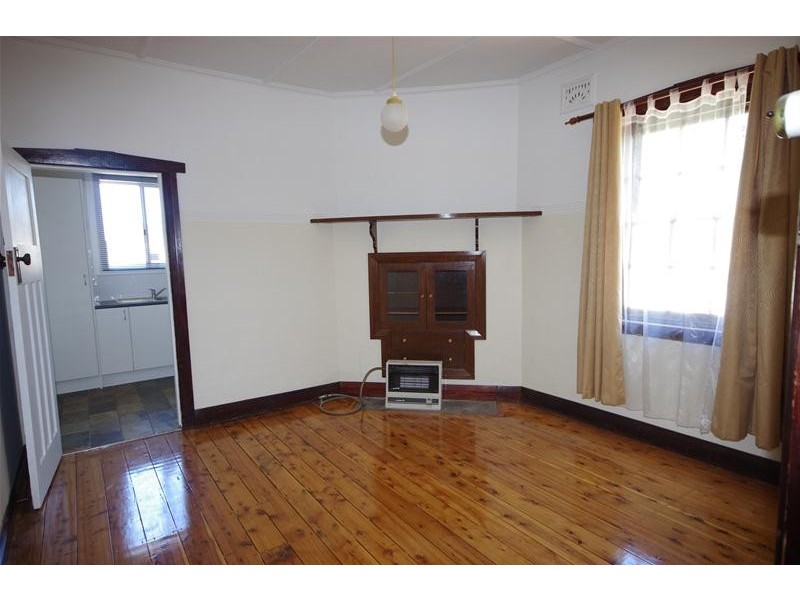7 Smith Street, Cowra NSW 2794
