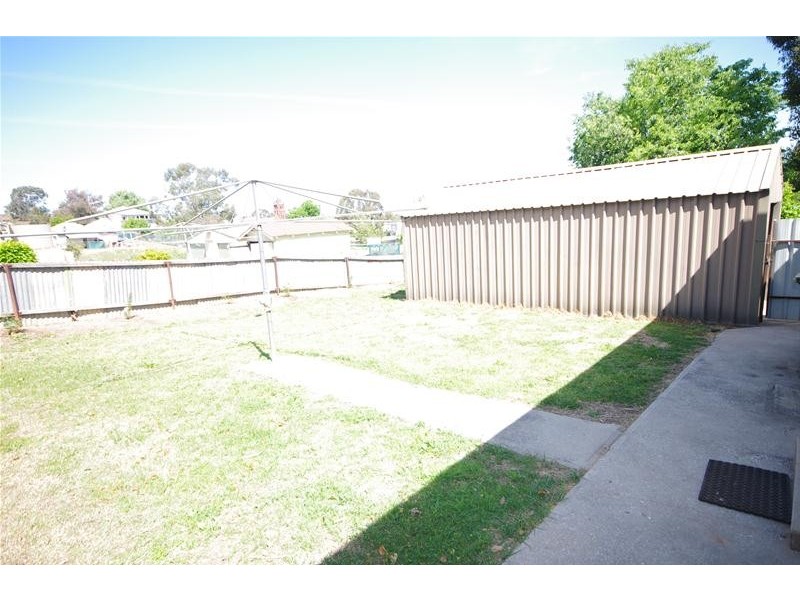 7 Smith Street, Cowra NSW 2794