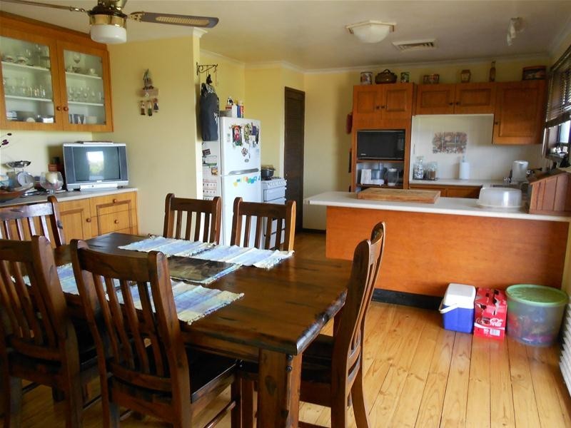 1580 Reg Hailstone Way, Woodstock NSW 2538