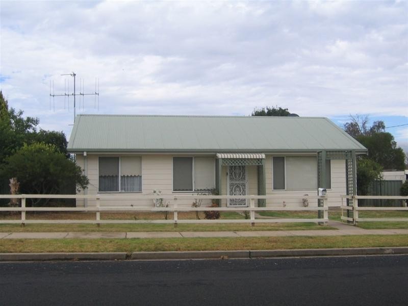 35A Logan Street, Cowra NSW 2794
