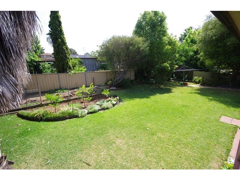 16 Comerford Street, Cowra NSW 2794