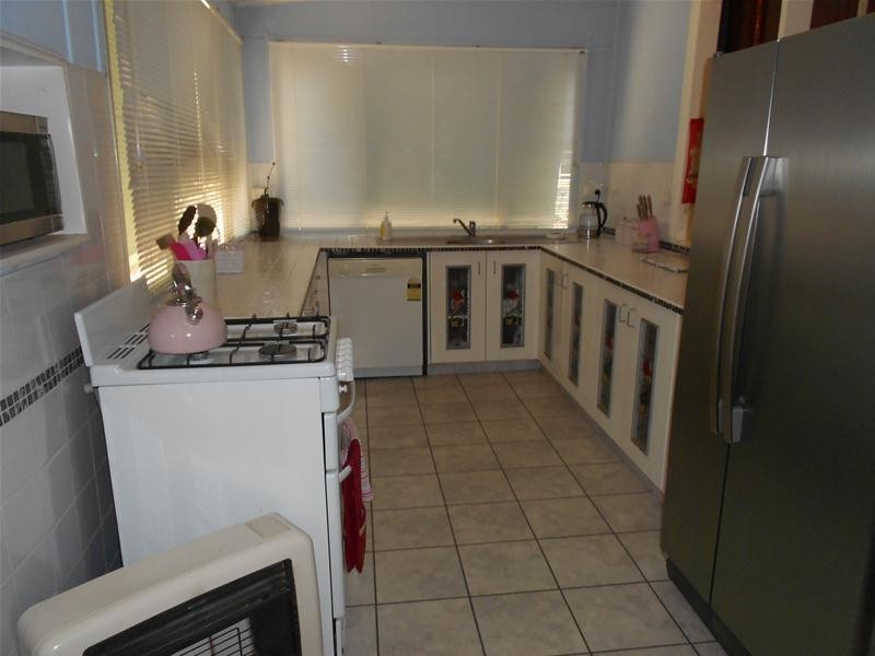 42 East Street, Gooloogong NSW 2805