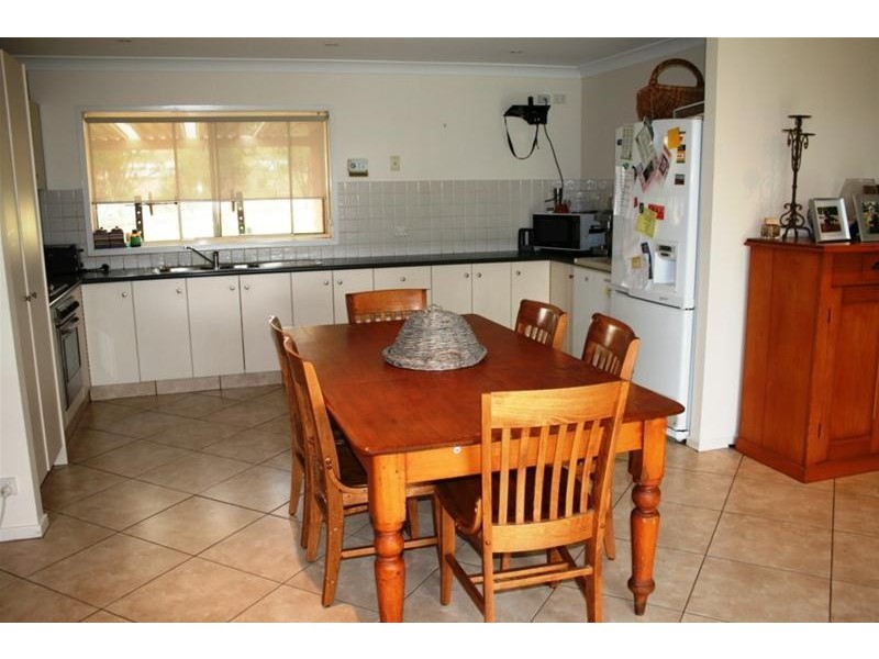 33 Camp Lane, Cowra NSW 2794