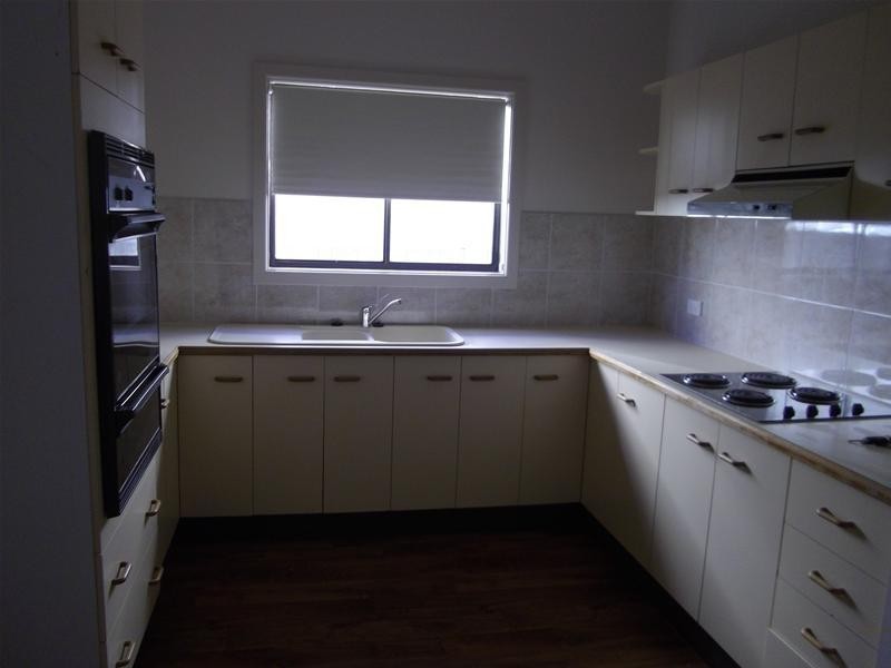 2 Coota Street, Cowra NSW 2794