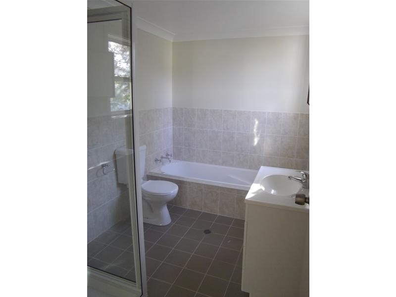 2 Coota Street, Cowra NSW 2794