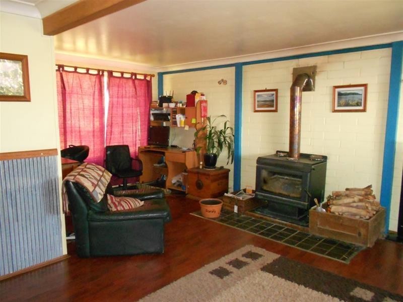 2232 Reg Hailstone Way, Cowra NSW 2794