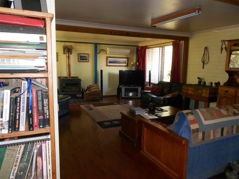 2232 Reg Hailstone Way, Cowra NSW 2794