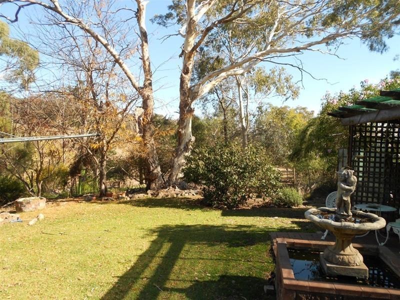 2232 Reg Hailstone Way, Cowra NSW 2794