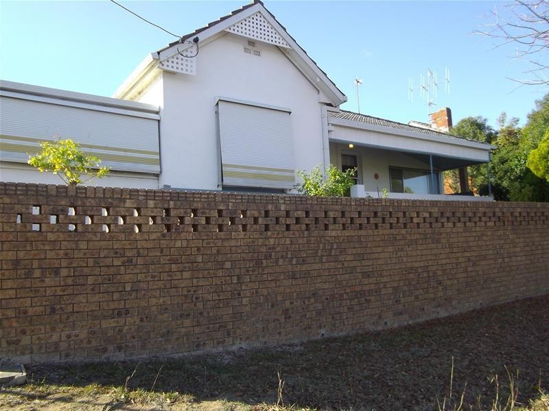 2 Liverpool Street, Cowra NSW 2794