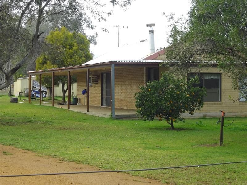 Olympic Highway, Wattamondara NSW 2794