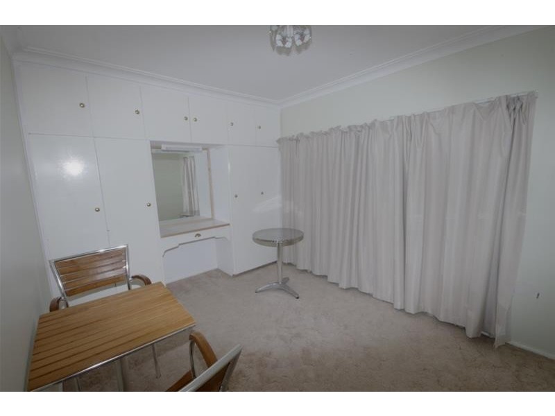 4 Duffey Avenue, Cowra NSW 2794