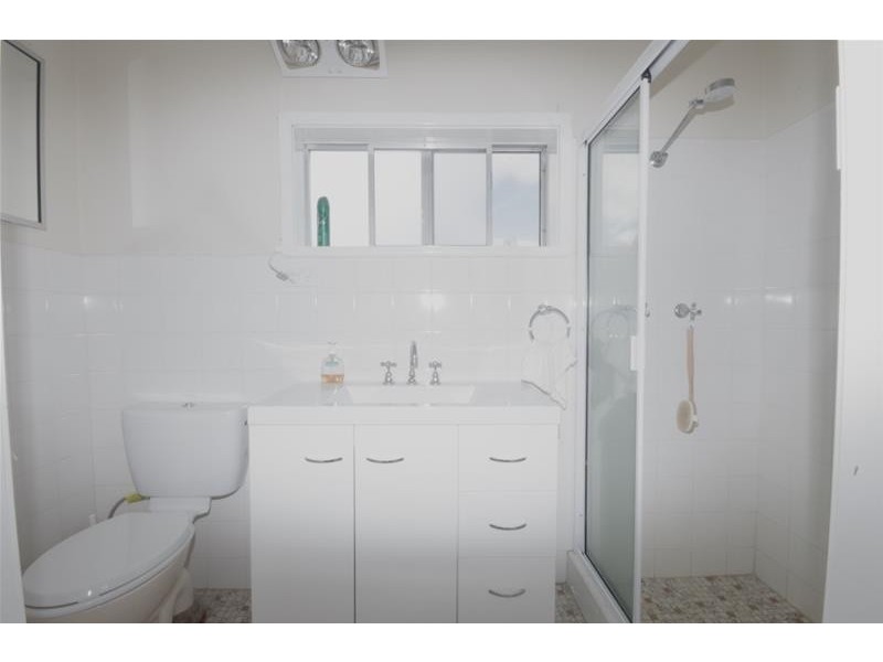 4 Duffey Avenue, Cowra NSW 2794