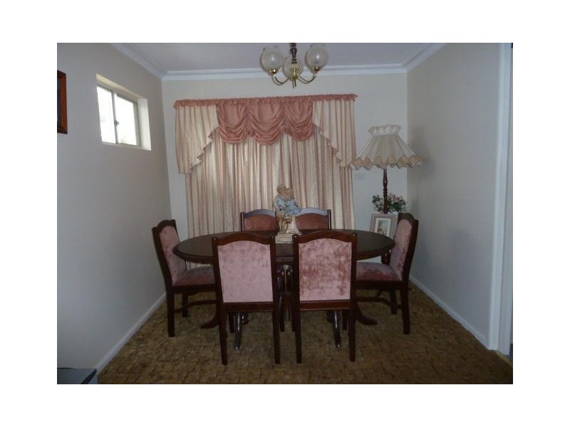 20 Berowra Street, Cowra NSW 2794