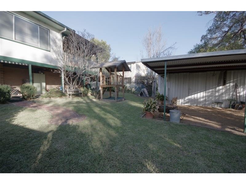 20 Berowra Street, Cowra NSW 2794