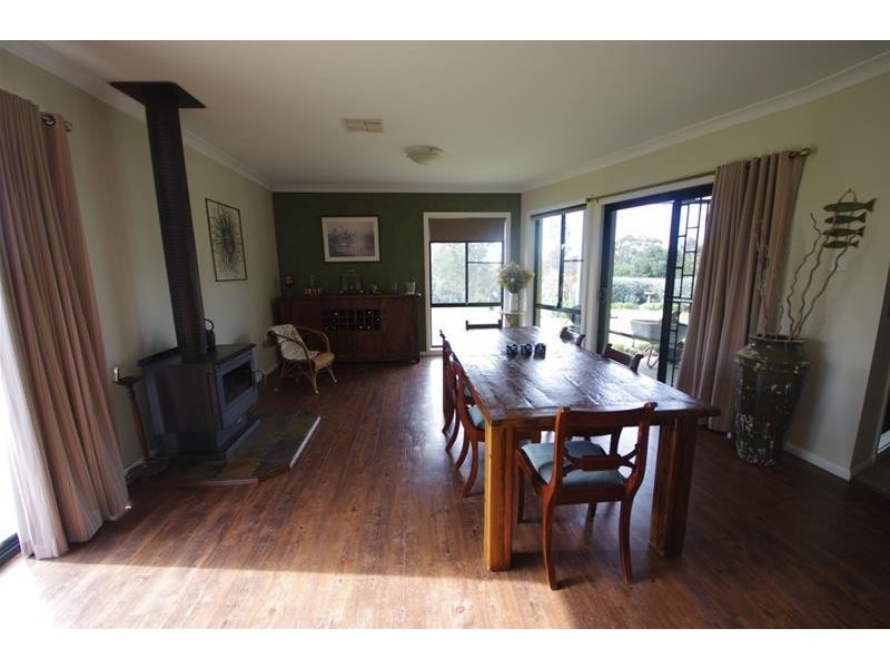 35 Dawson Drive, Cowra NSW 2794