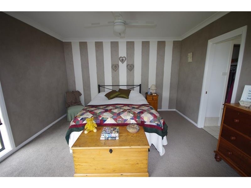 35 Dawson Drive, Cowra NSW 2794