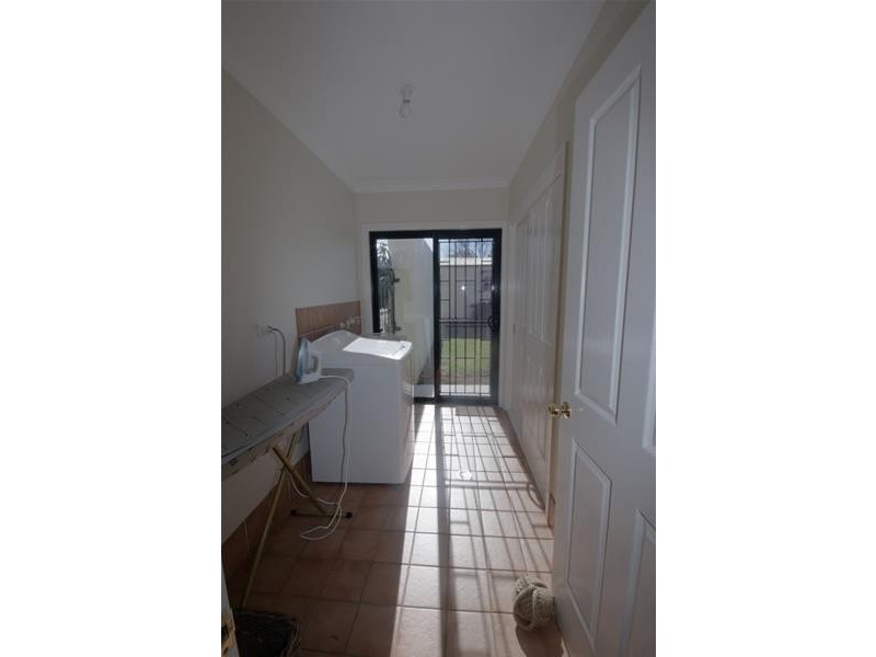 35 Dawson Drive, Cowra NSW 2794