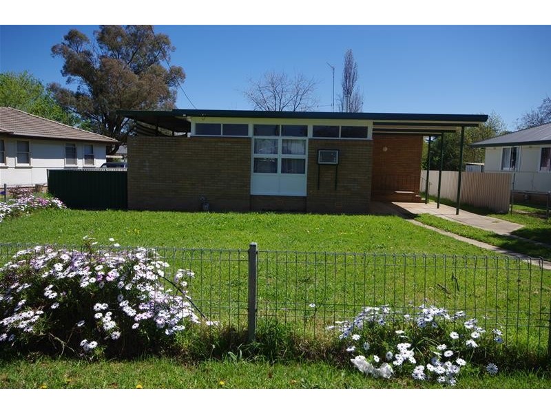 28 Victor Street, Cowra NSW 2794