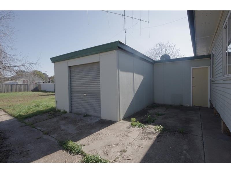 28 Victor Street, Cowra NSW 2794