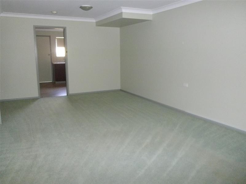 37B Newcombe Street, Cowra NSW 2794