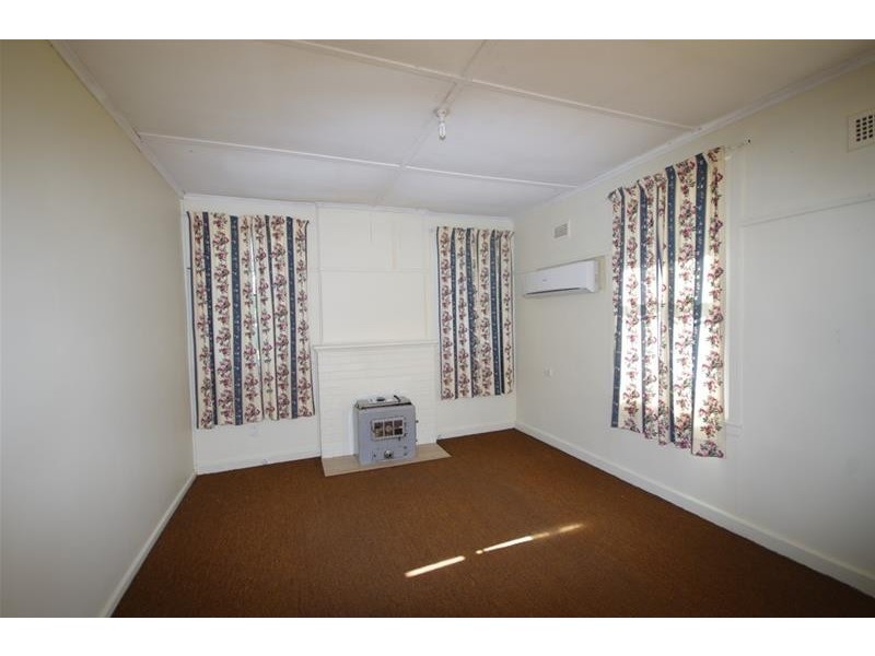 17 Dungowan Street, Cowra NSW 2794
