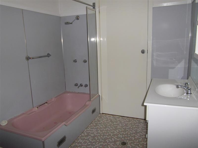 5 Kibbler Street, Cowra NSW 2794