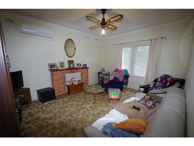 20 Wellington Street, Cowra NSW 2794