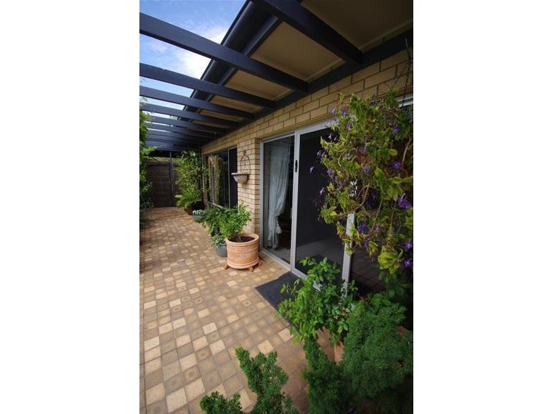 12 Yarrawonga Crescent, Cowra NSW 2794