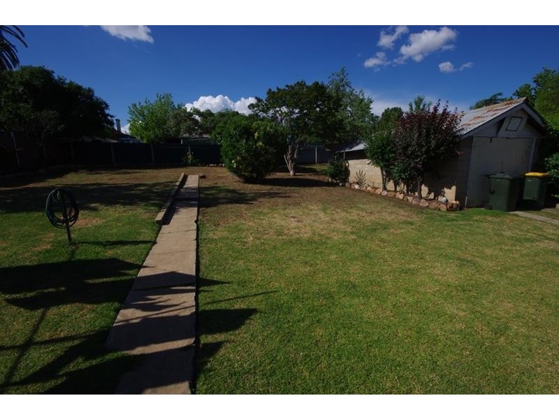 14 Daly Street, Cowra NSW 2794