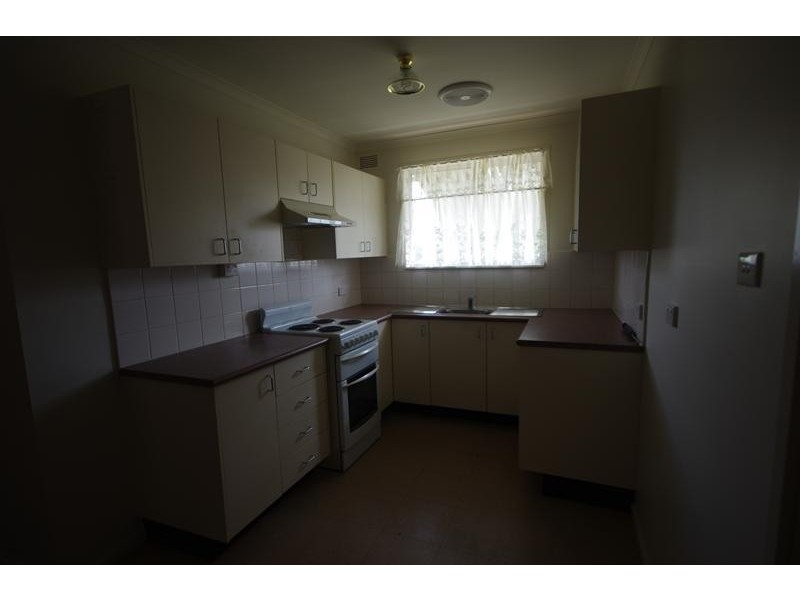 15 Jindalee Circuit, Cowra NSW 2794