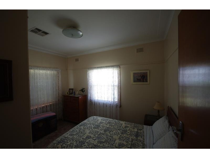 31 Forbes Street, Gooloogong NSW 2805