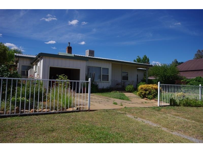 31 Forbes Street, Gooloogong NSW 2805