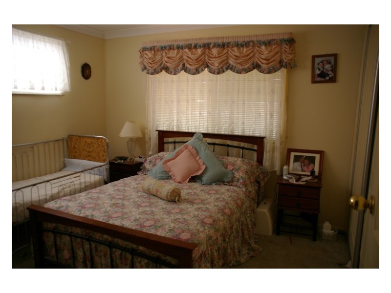 51-53 North STREET, Woodstock NSW 2793