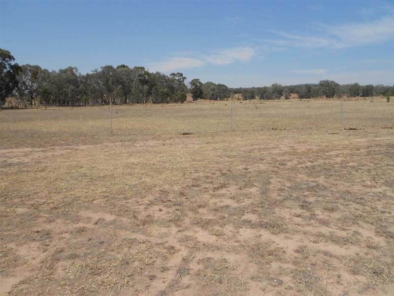 6 Foley Road, Cowra NSW 2794
