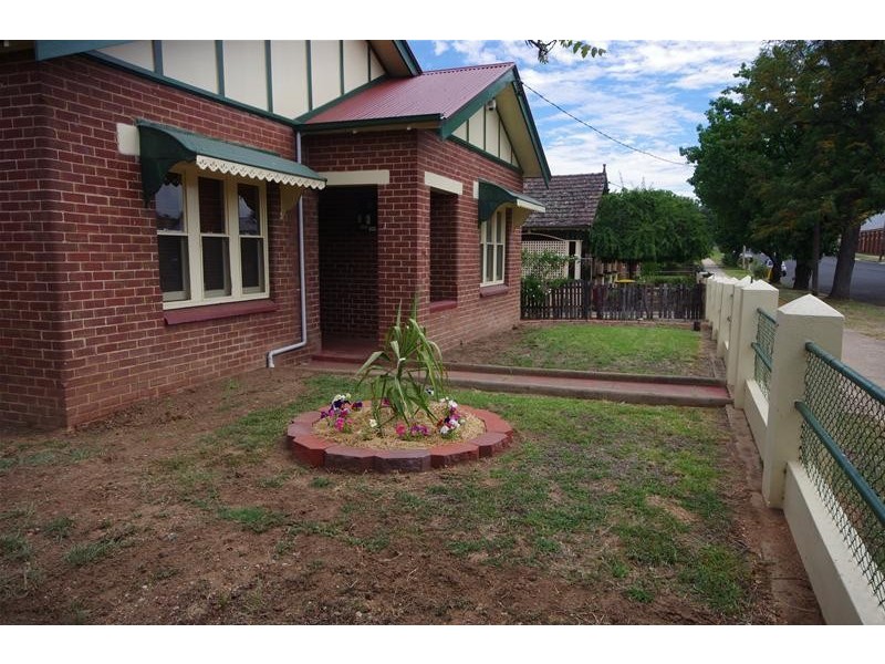68 Brisbane Street, Cowra NSW 2794